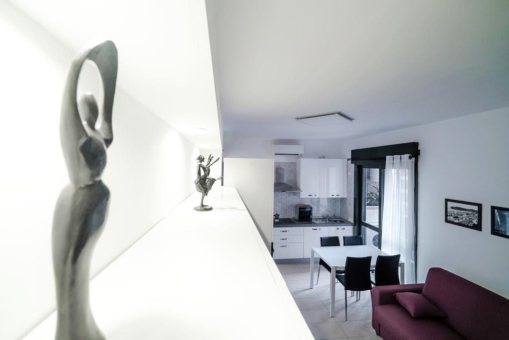 Visit Cagliari Apartment Luaran gambar